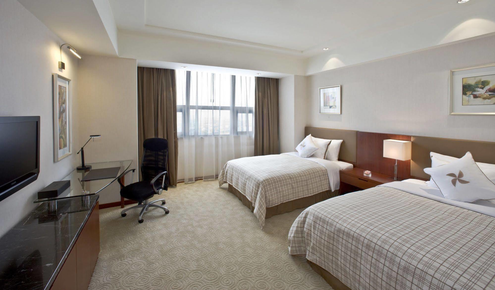 Merryland Traders Hotel Csangsu Kültér fotó